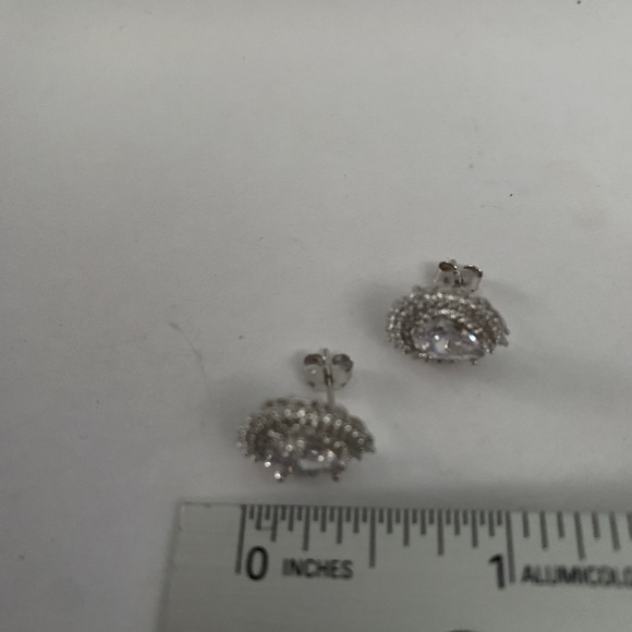Sterling Silver Cubic Zirconia Tear Drop Stud Earring - New - Picture 3 of 4